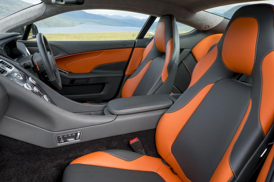 Интерьер Aston Martin Vanquish 2012 года  (UK) (фото 150 из 170)